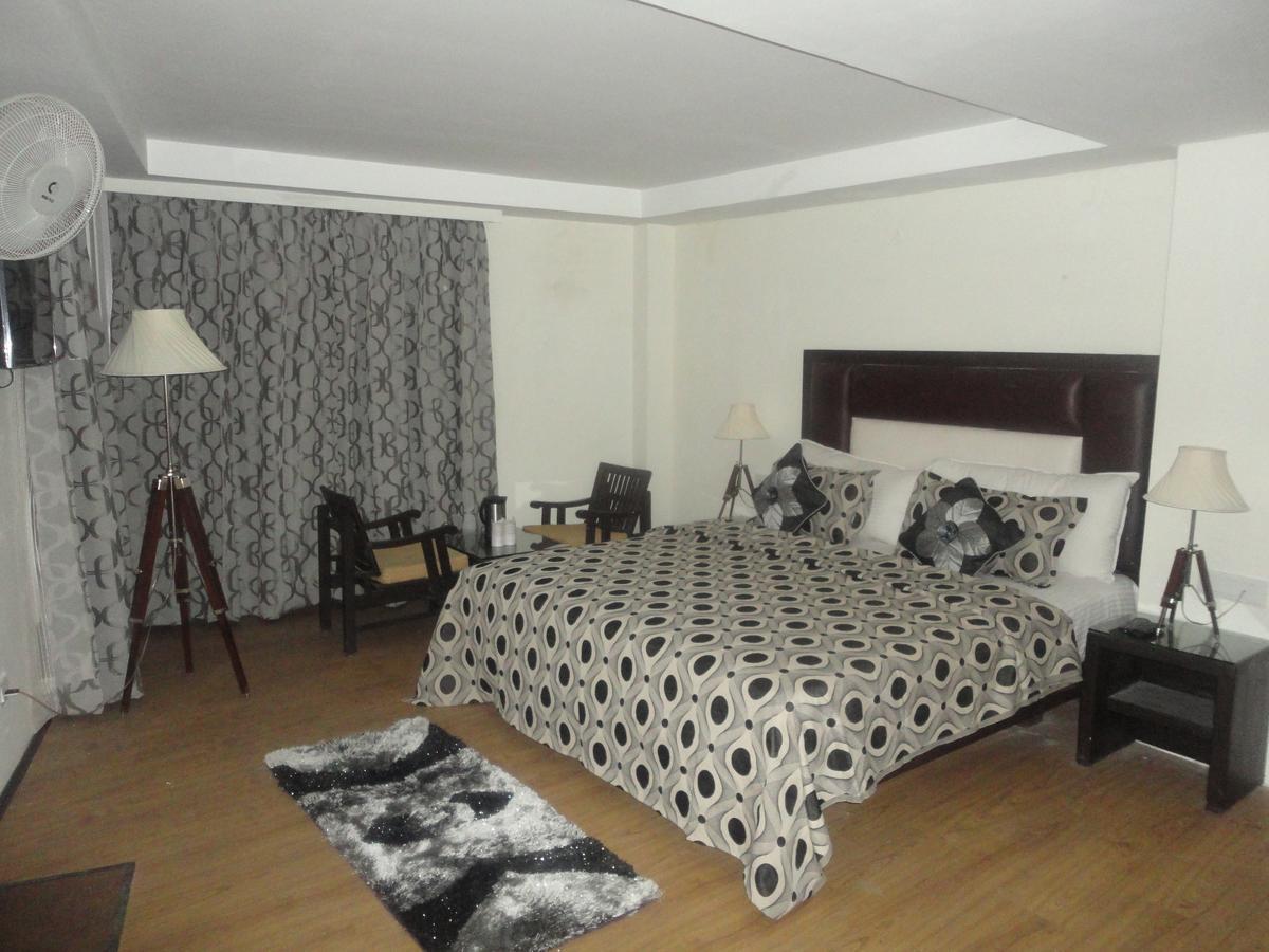 Swiss Wood Hotel Manāli Oda fotoğraf